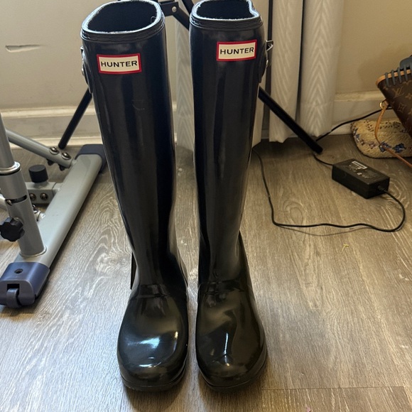 Hunter Glossy Black Rain Boots - Picture 1 of 4